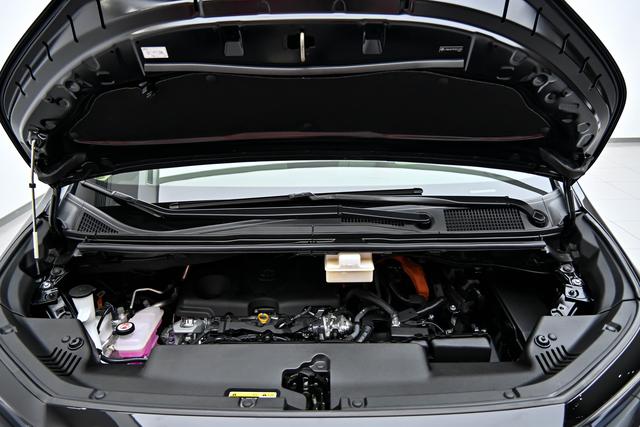 Toyota Vellfire 2023 thumb 8