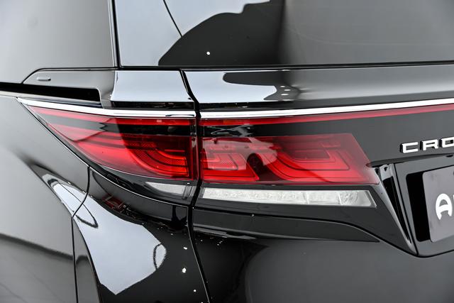 Toyota Vellfire 2023 thumb 11