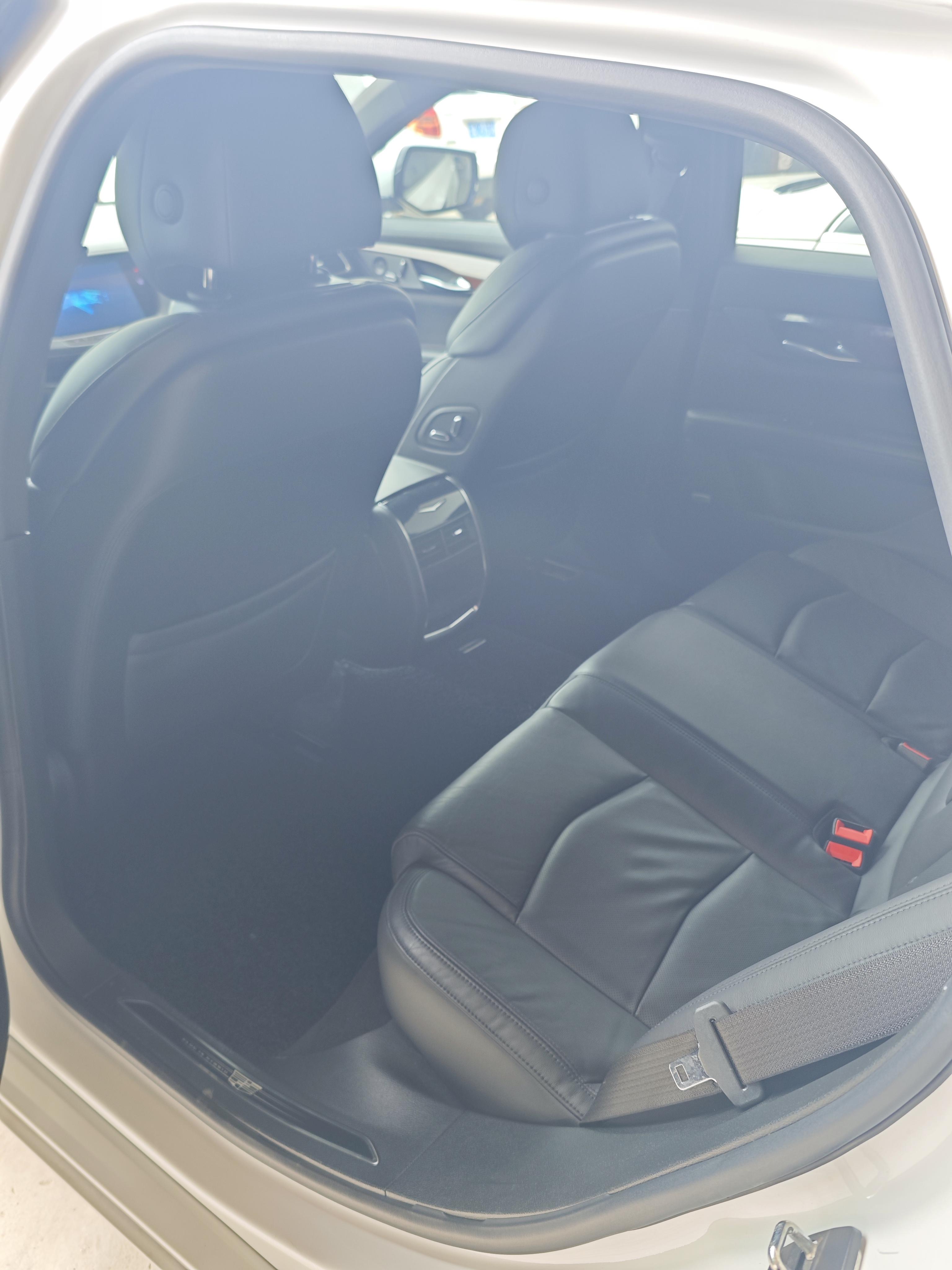Cadillac CT6 2017 thumb 9