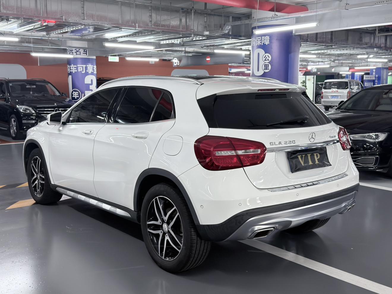 Mercedes-Benz GLA 2016 thumb 2
