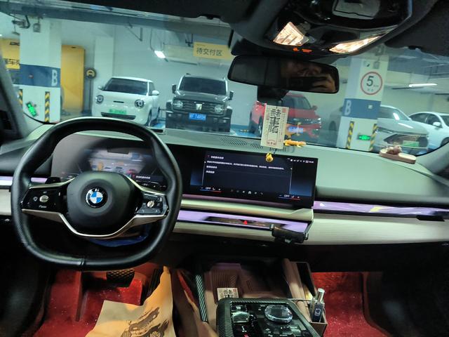 BMW 5 серии 2024 thumb 3