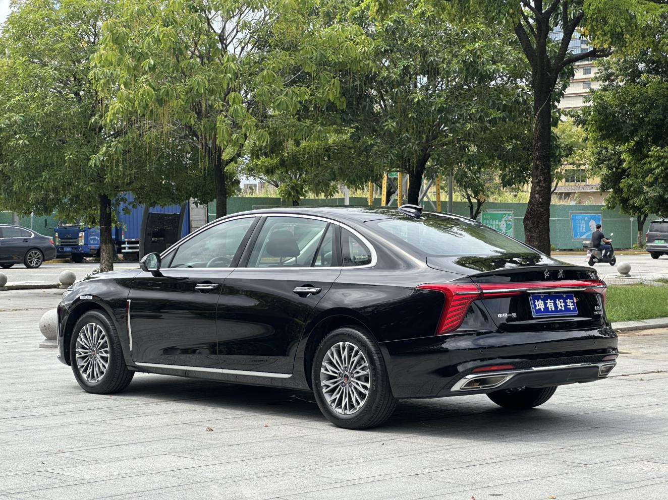 Hongqi H5 2025 thumb 2