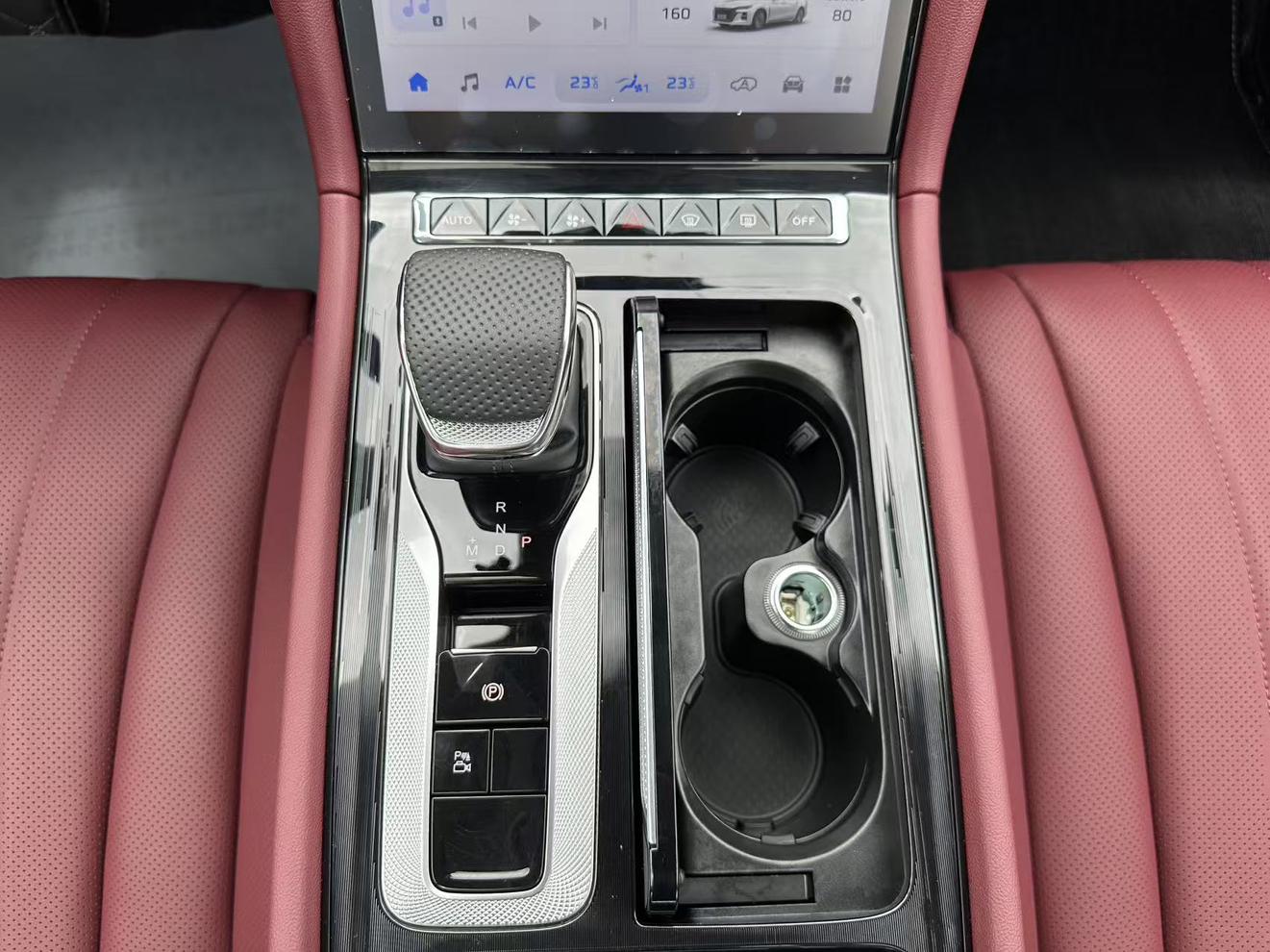 Hongqi H5 2025 thumb 12