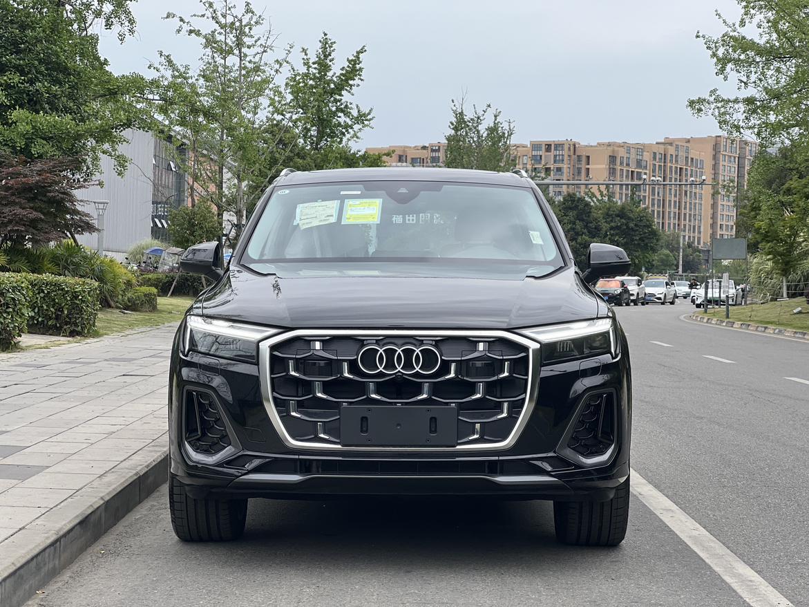 Audi Q7 2024 thumb 12