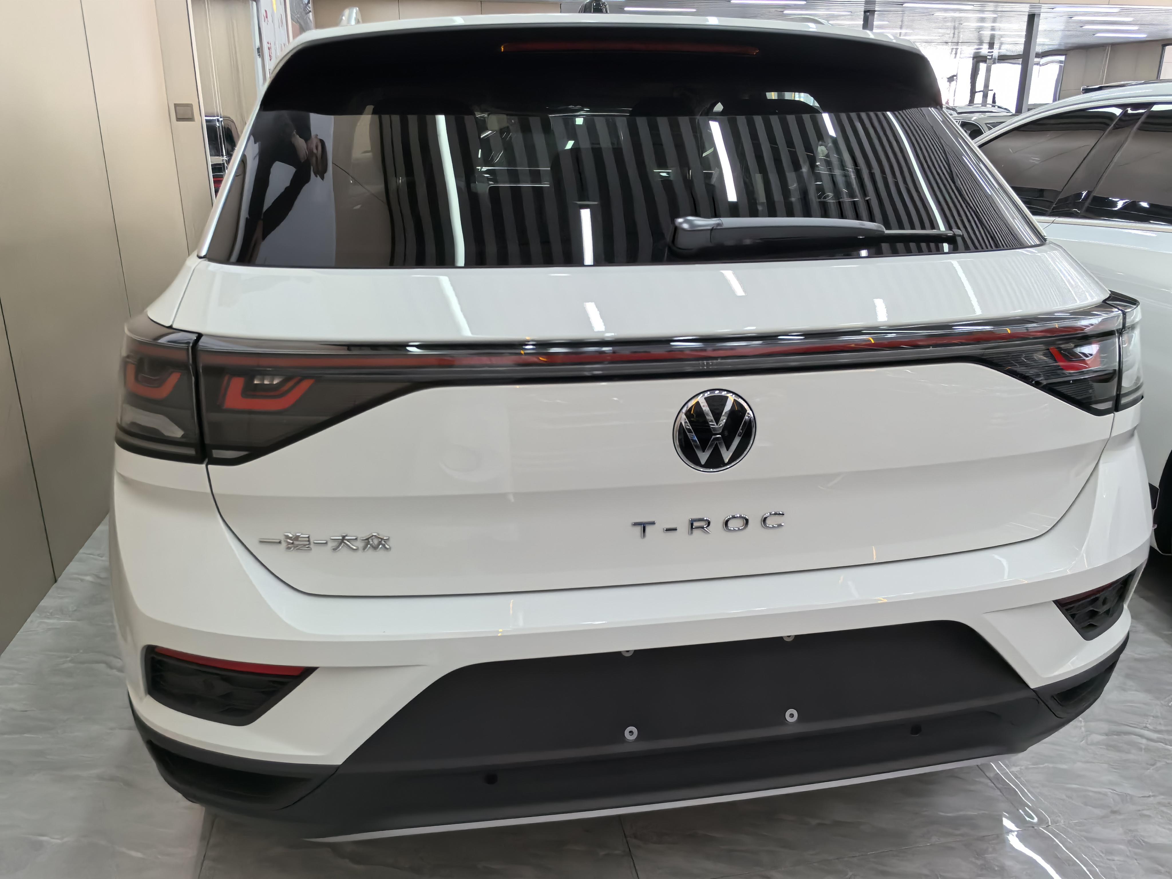 Volkswagen T-Roc 2025 thumb 3