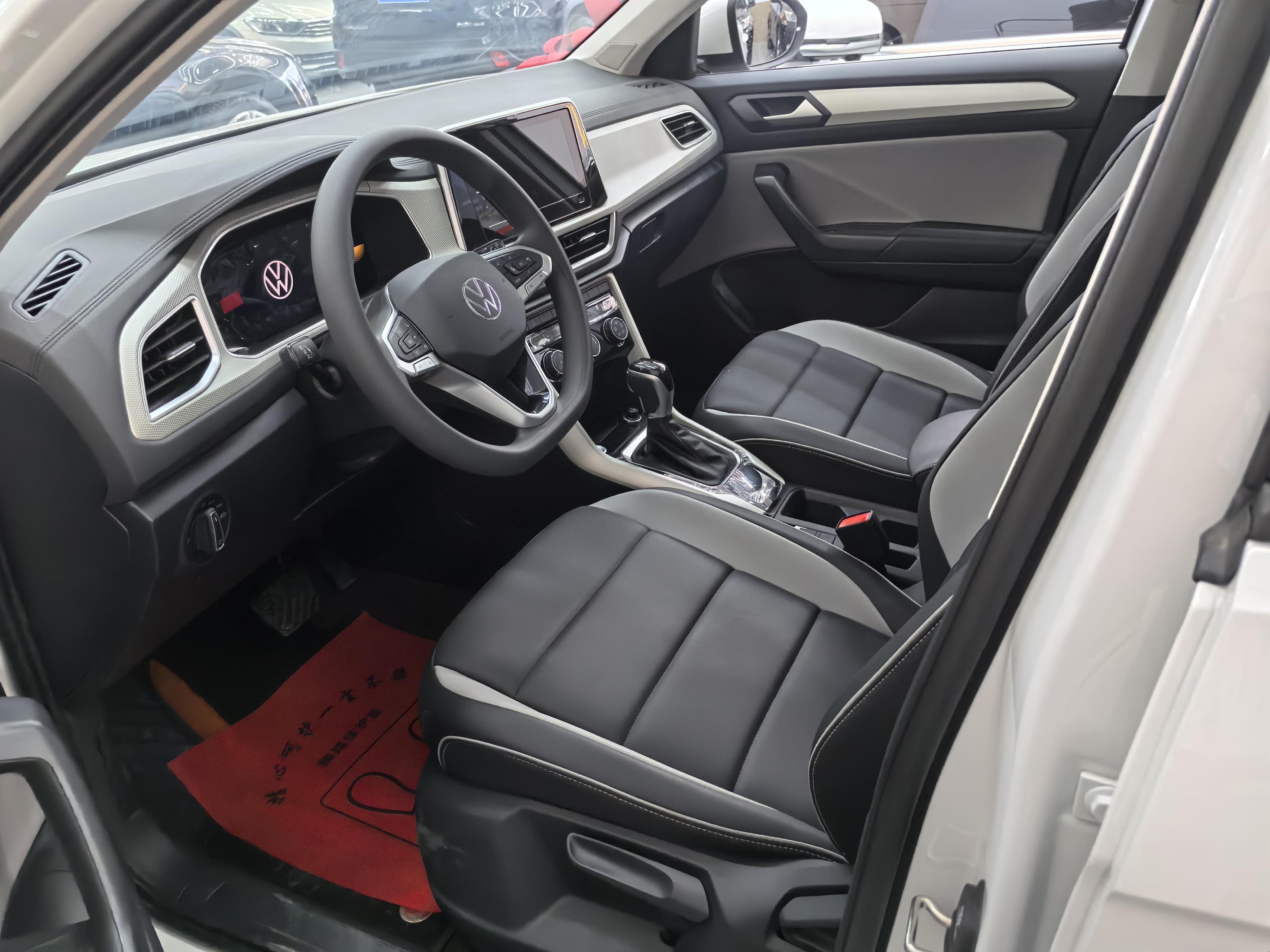 Volkswagen T-Roc 2025 thumb 8