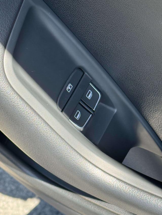 Audi A6 2016 thumb 6