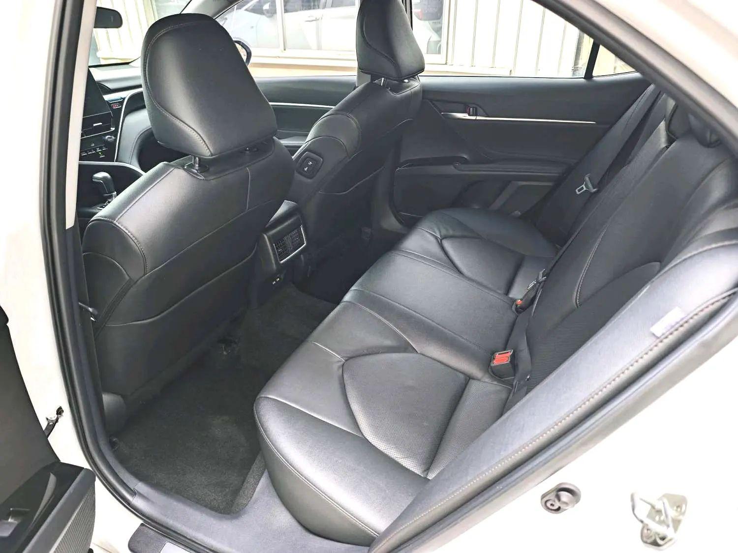Toyota Camry 2021 thumb 9