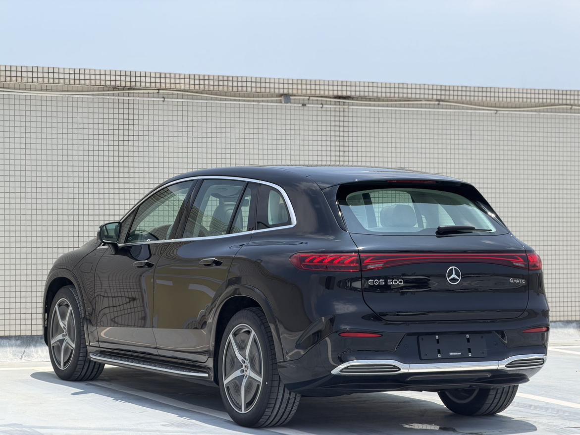 Mercedes-Benz EQS SUV 2025 thumb 3