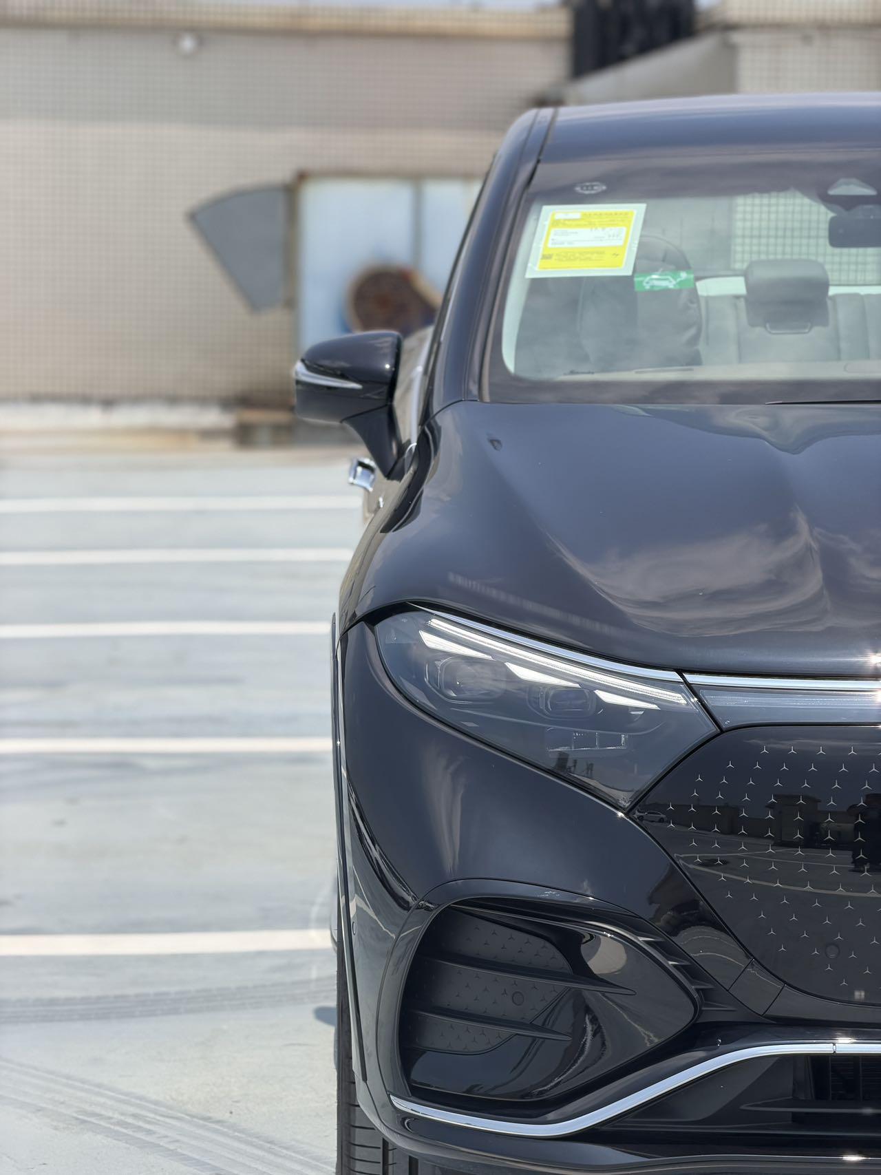 Mercedes-Benz EQS SUV 2025 thumb 10