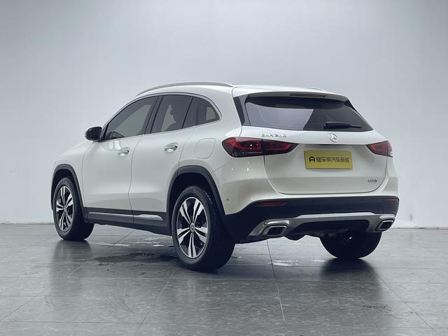Mercedes-Benz GLA 2020 thumb 3