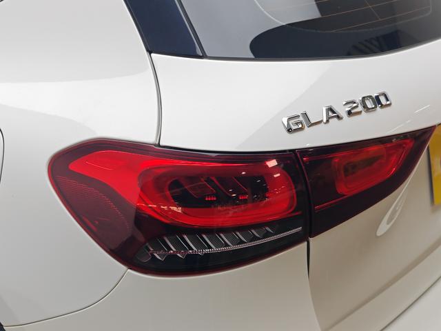 Mercedes-Benz GLA 2020 thumb 11