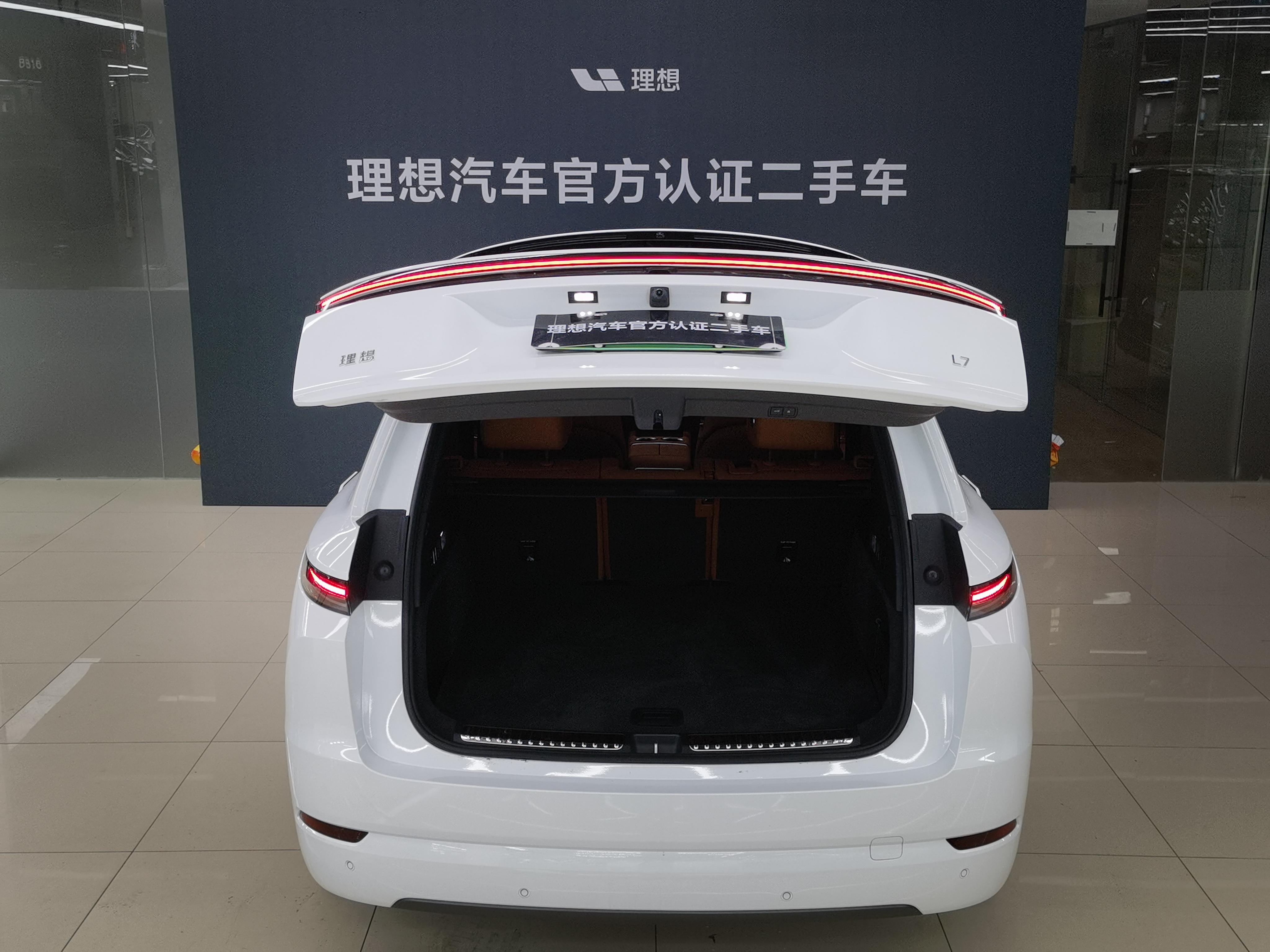 Lixiang (Li Auto) L7 2025 thumb 9