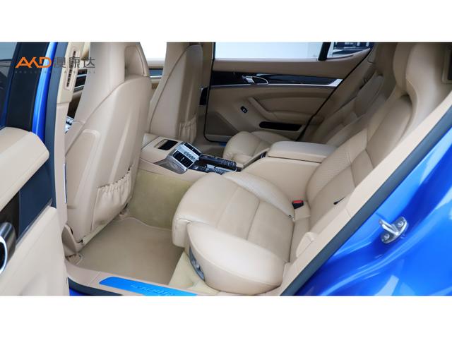 Porsche Panamera 2016 thumb 8