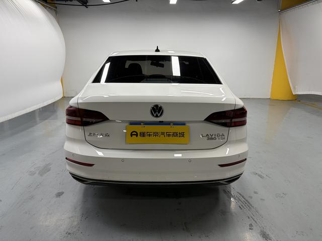 Volkswagen Lavida XR 2021 thumb 4