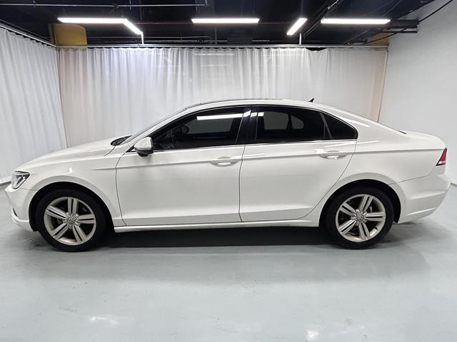 Volkswagen Lamando 2015 thumb 2