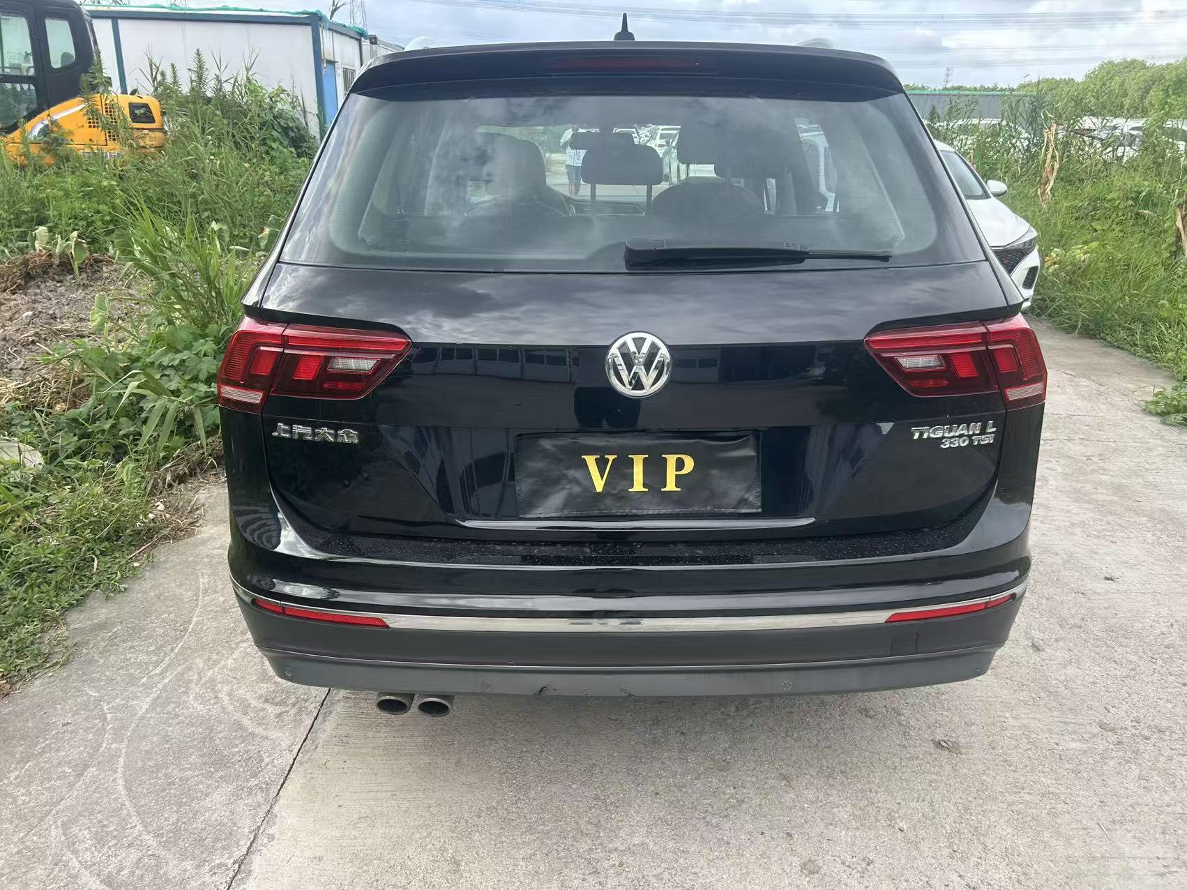 Volkswagen Tiguan 2018 thumb 2