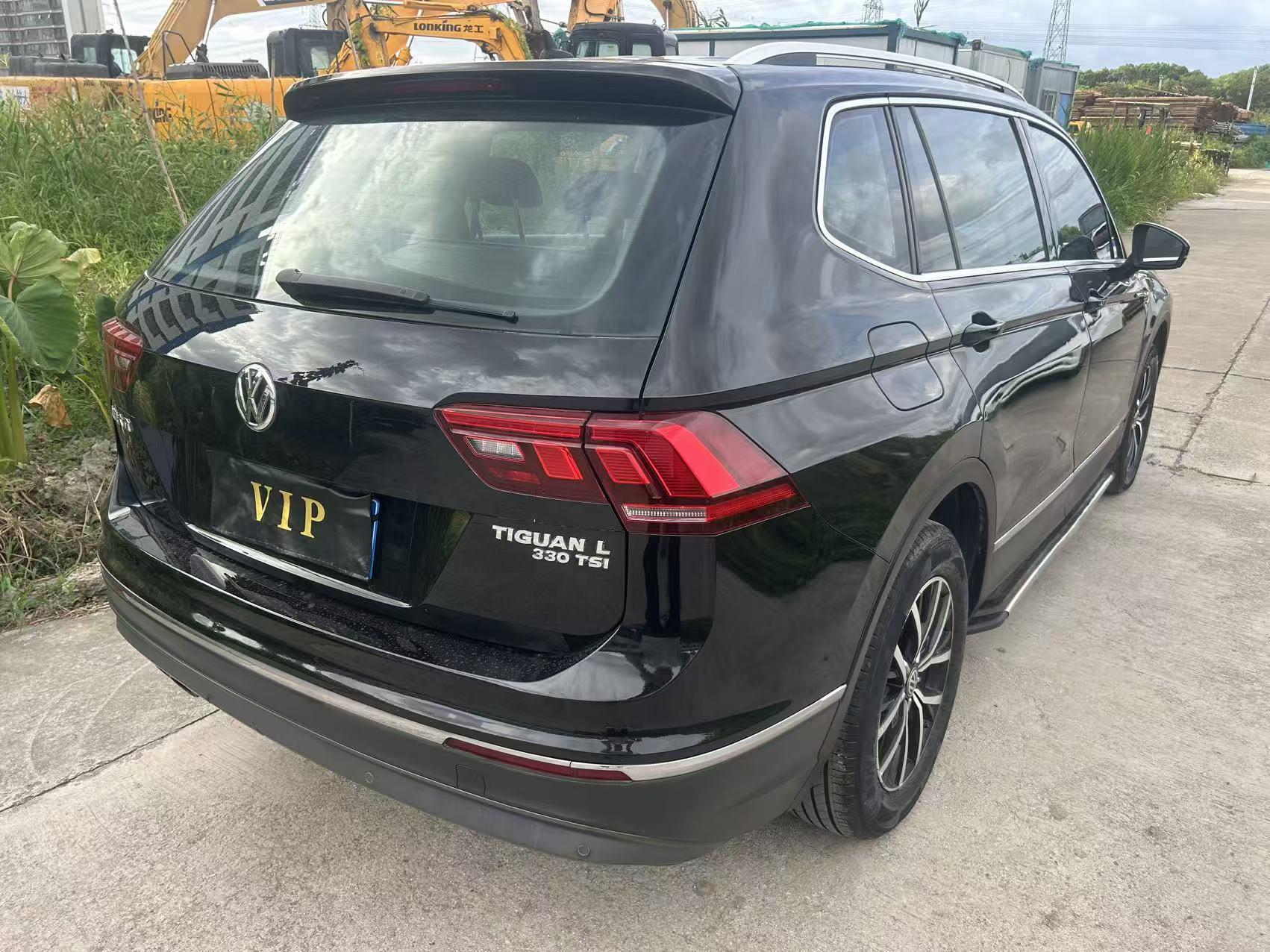 Volkswagen Tiguan 2018 thumb 3
