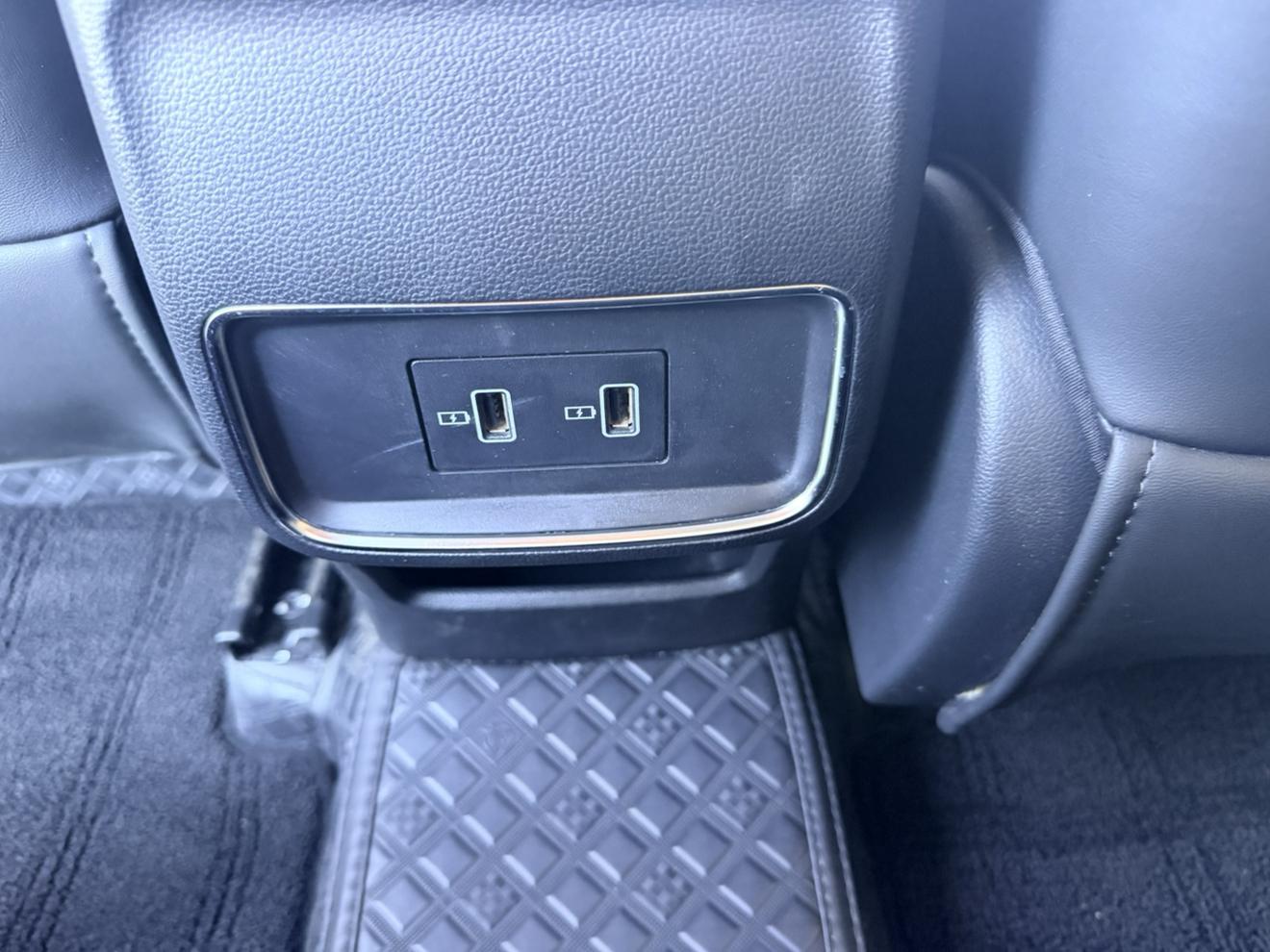 Roewe i5 2020 thumb 11
