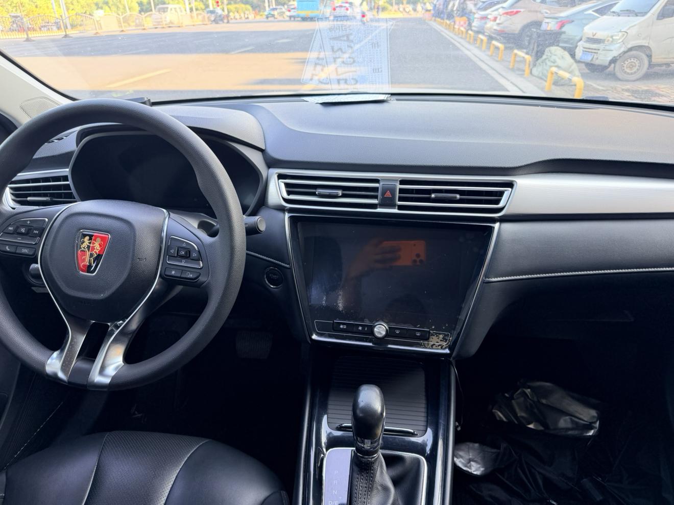 Roewe i5 2020 thumb 12