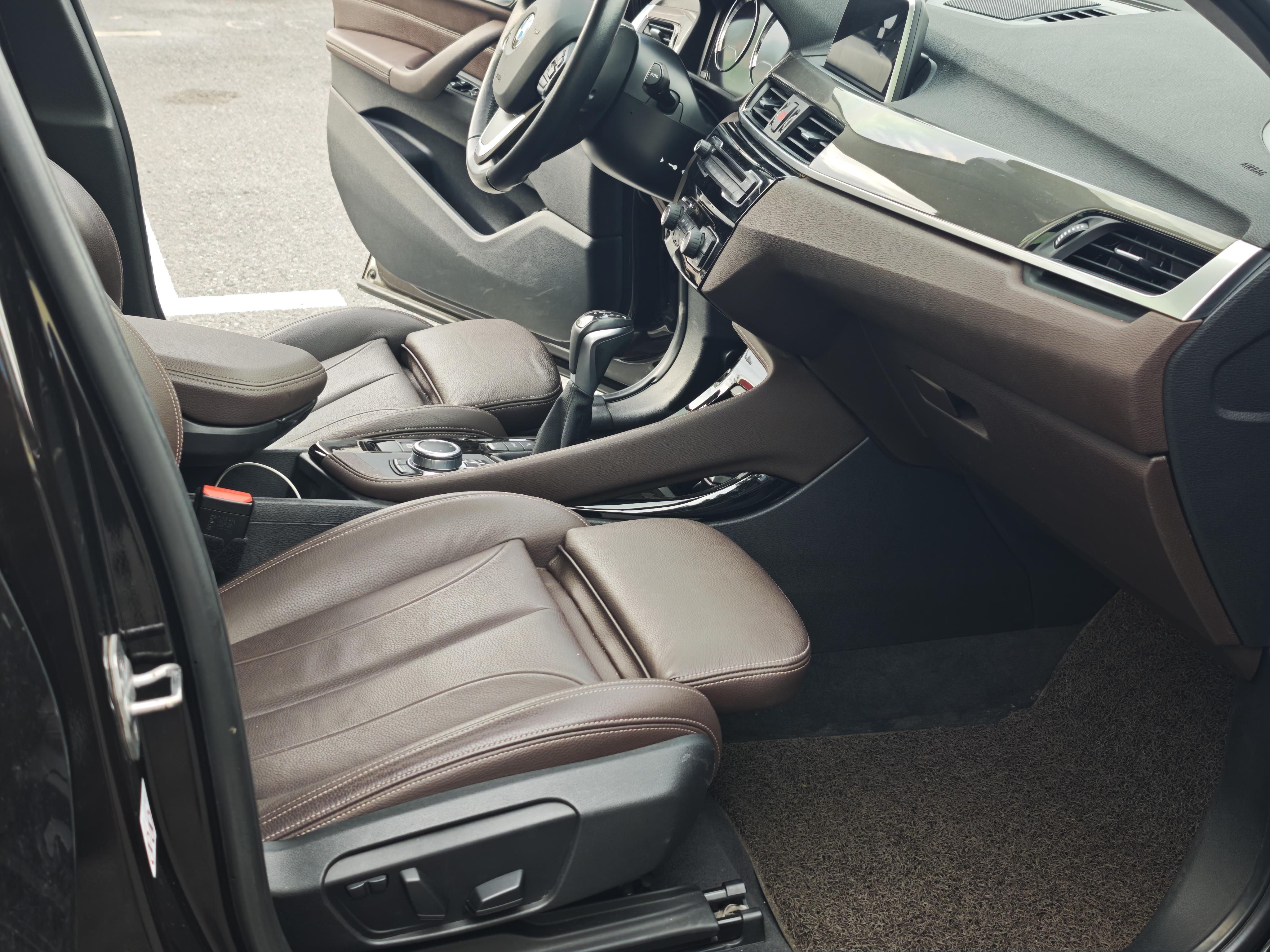 BMW X1 2019 thumb 10