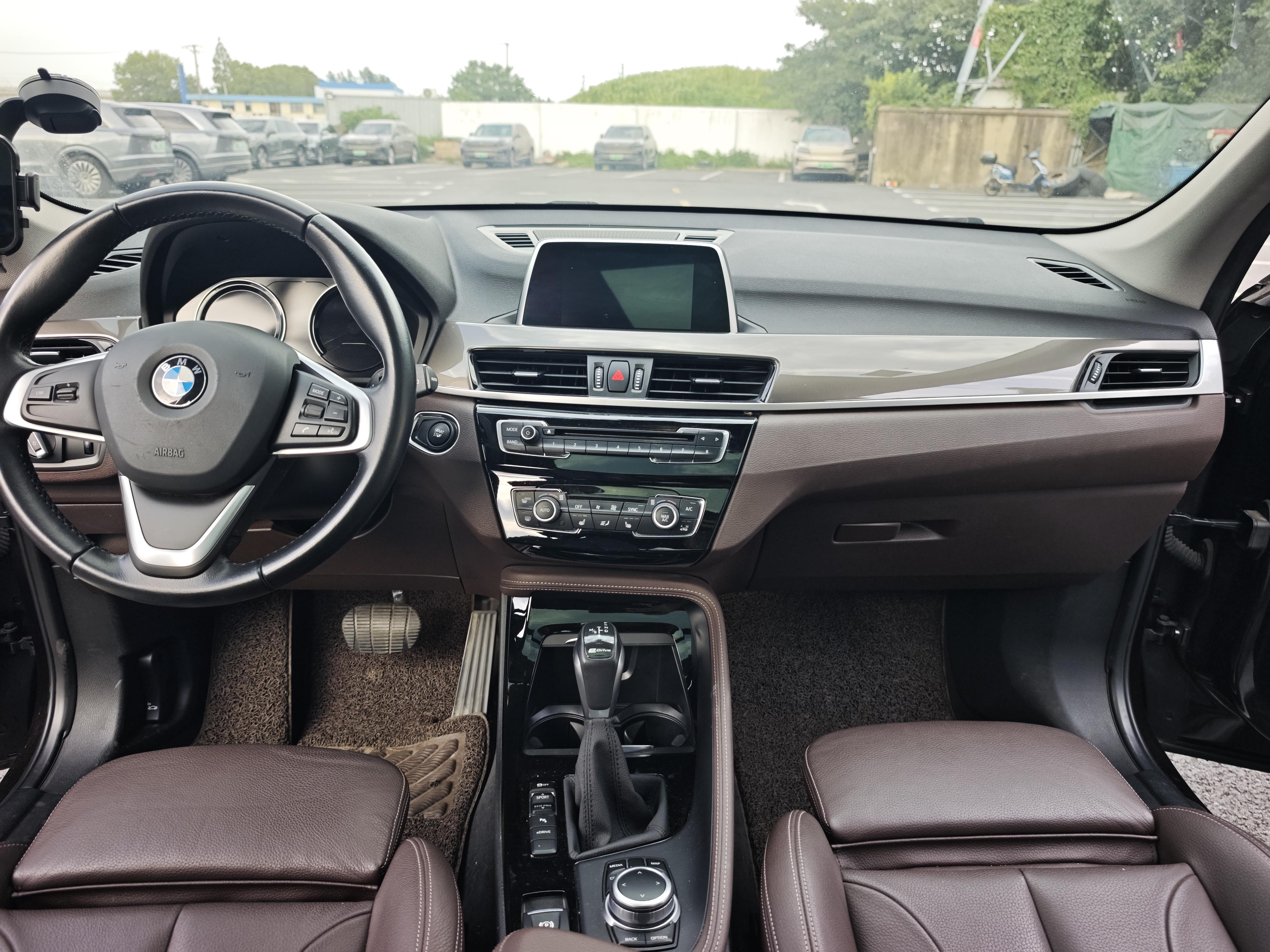 BMW X1 2019 thumb 12
