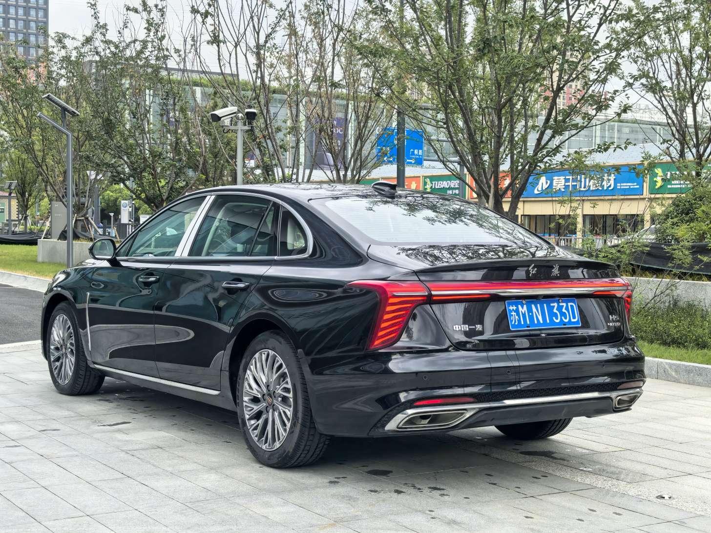 Hongqi H5 2023 thumb 2