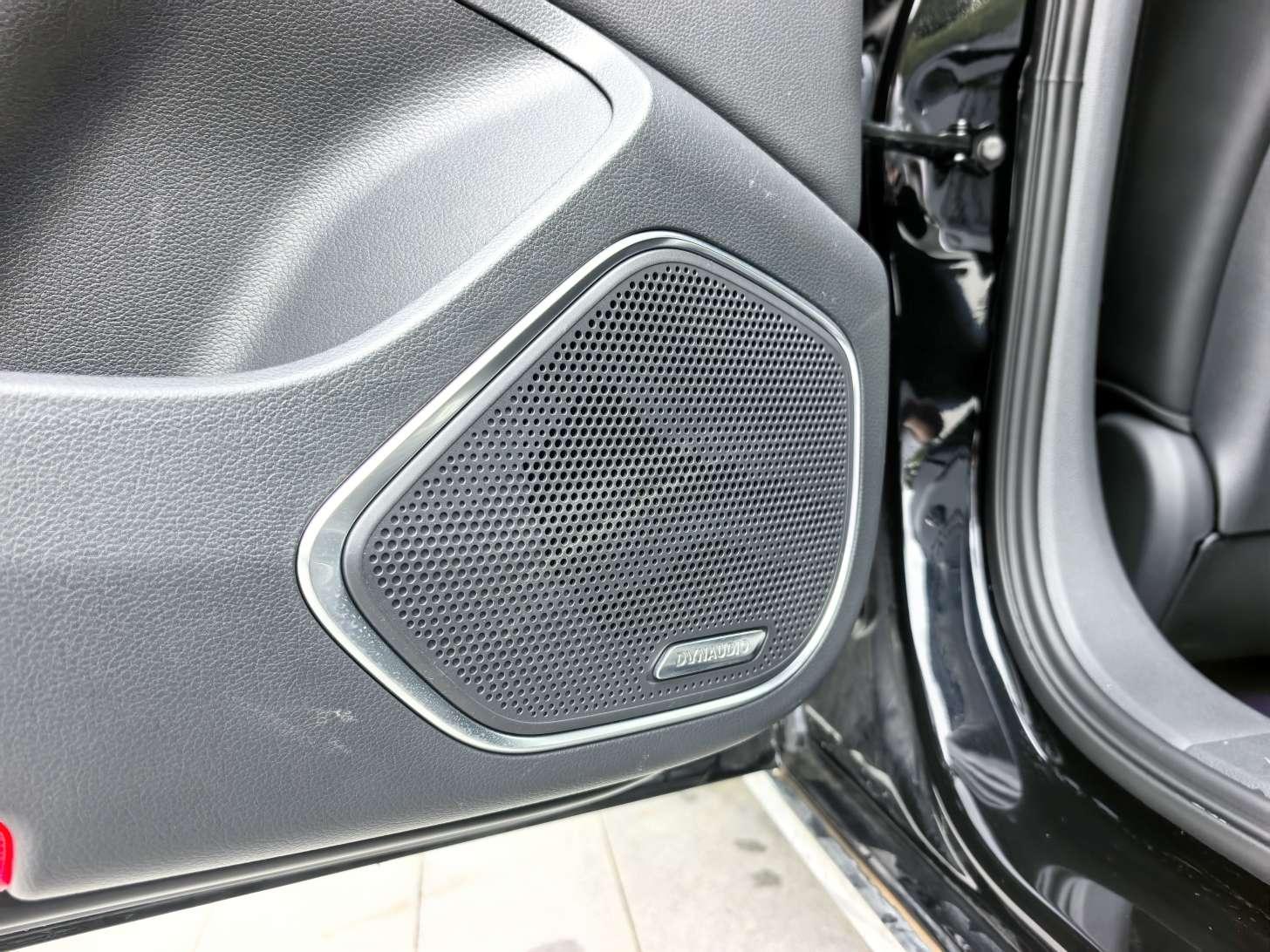 Hongqi H5 2023 thumb 8