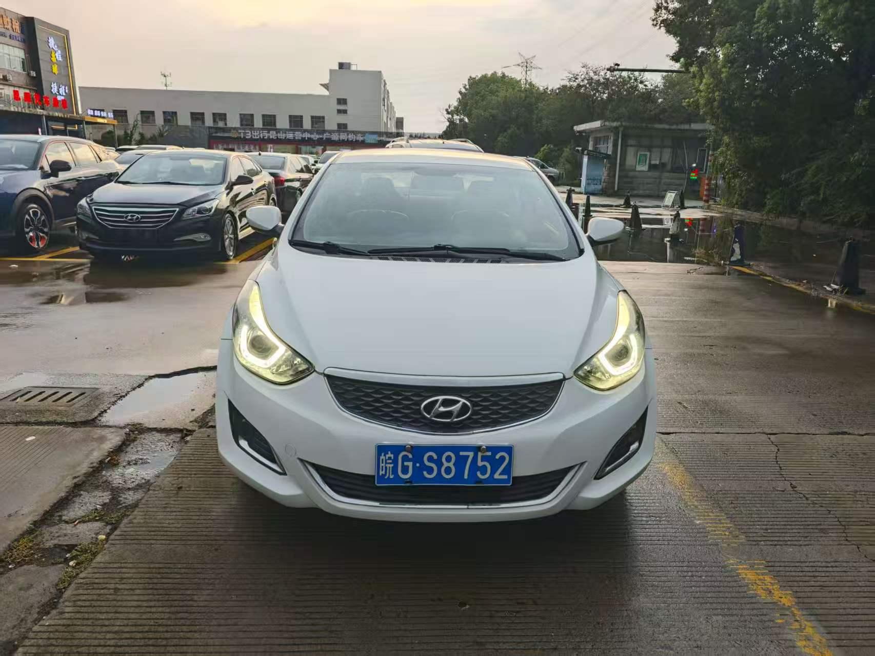 Hyundai Elantra 2016 thumb 9