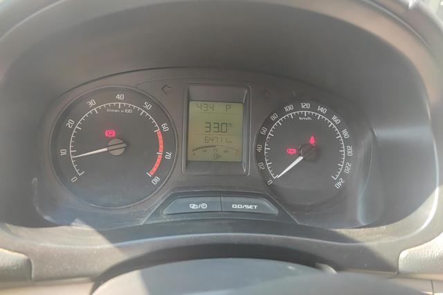 Skoda Jing Rui 2014 thumb 12