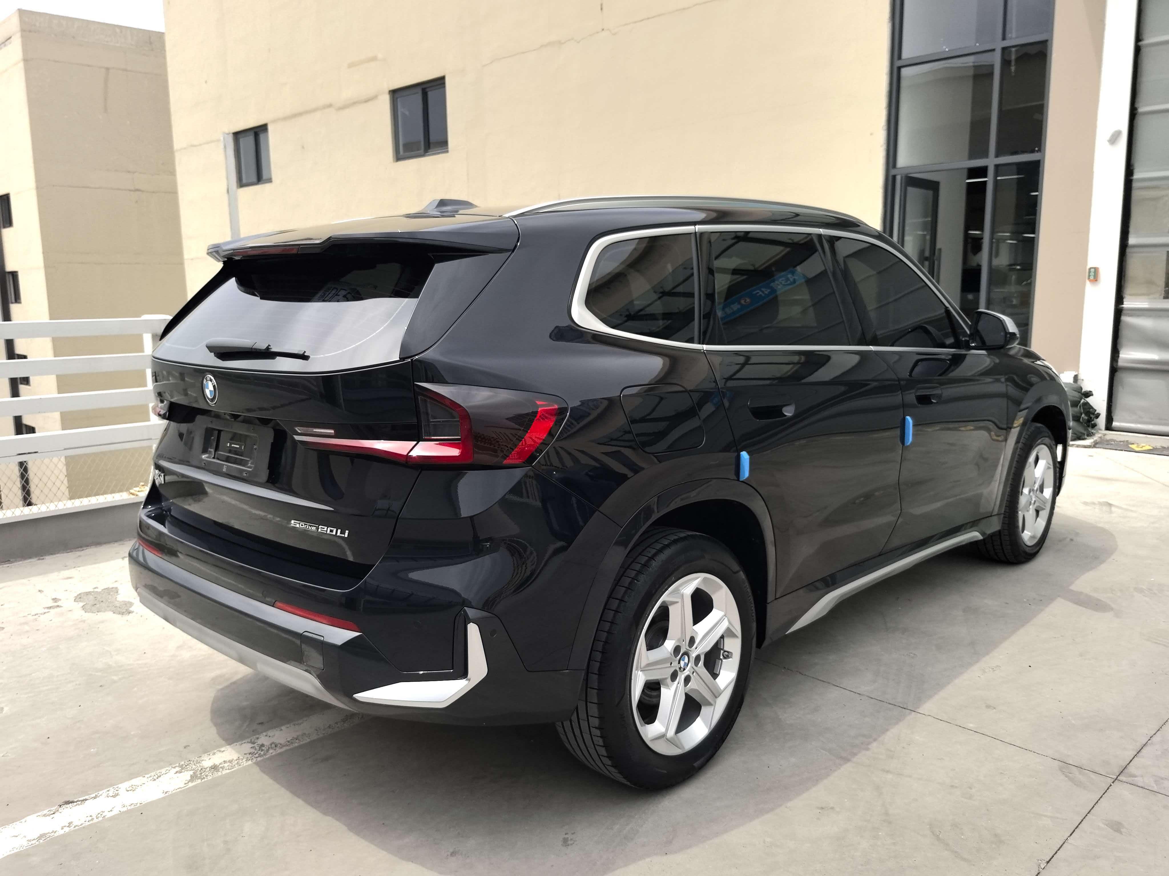 BMW X1 2023 thumb 4