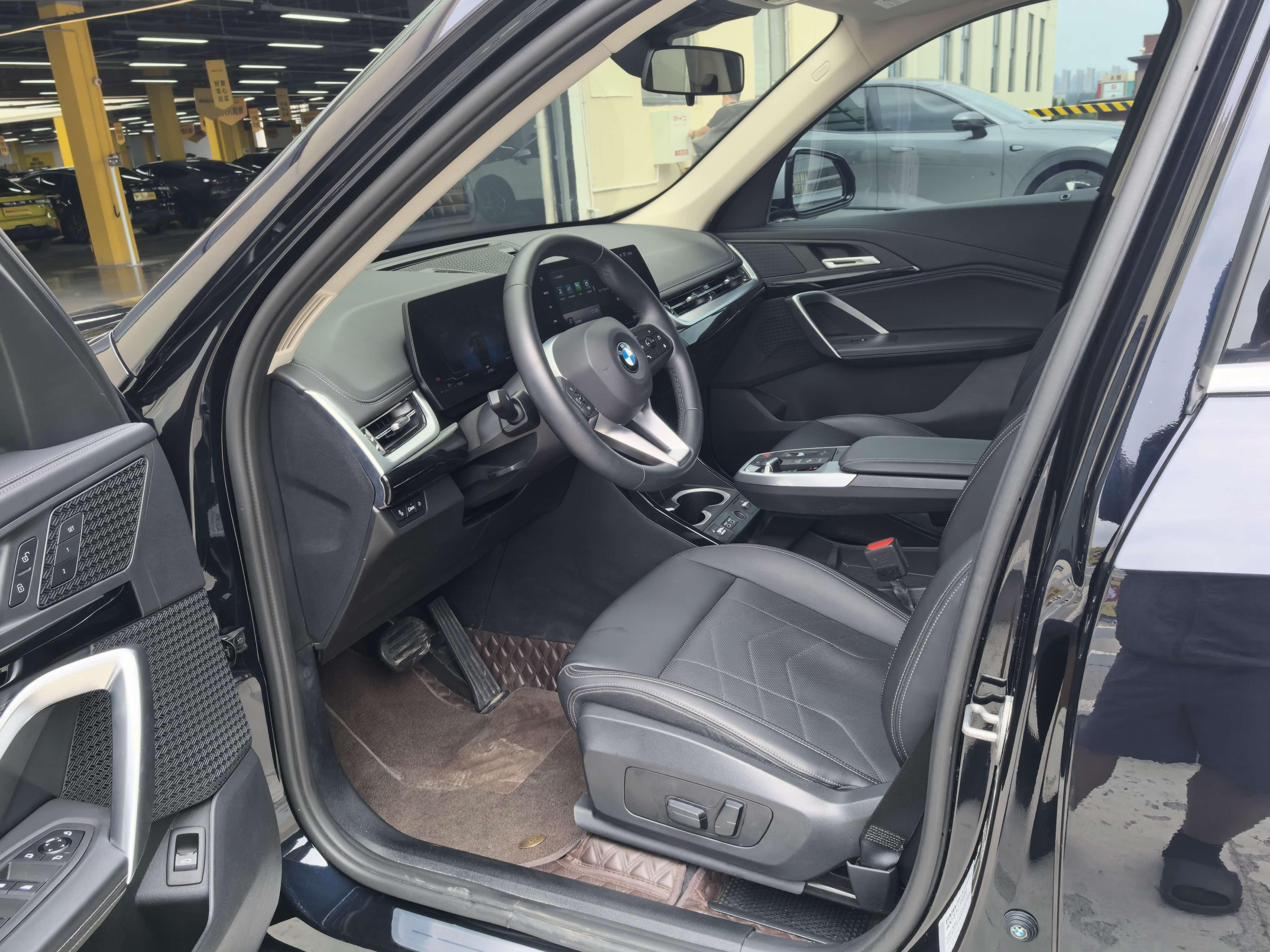 BMW X1 2023 thumb 9