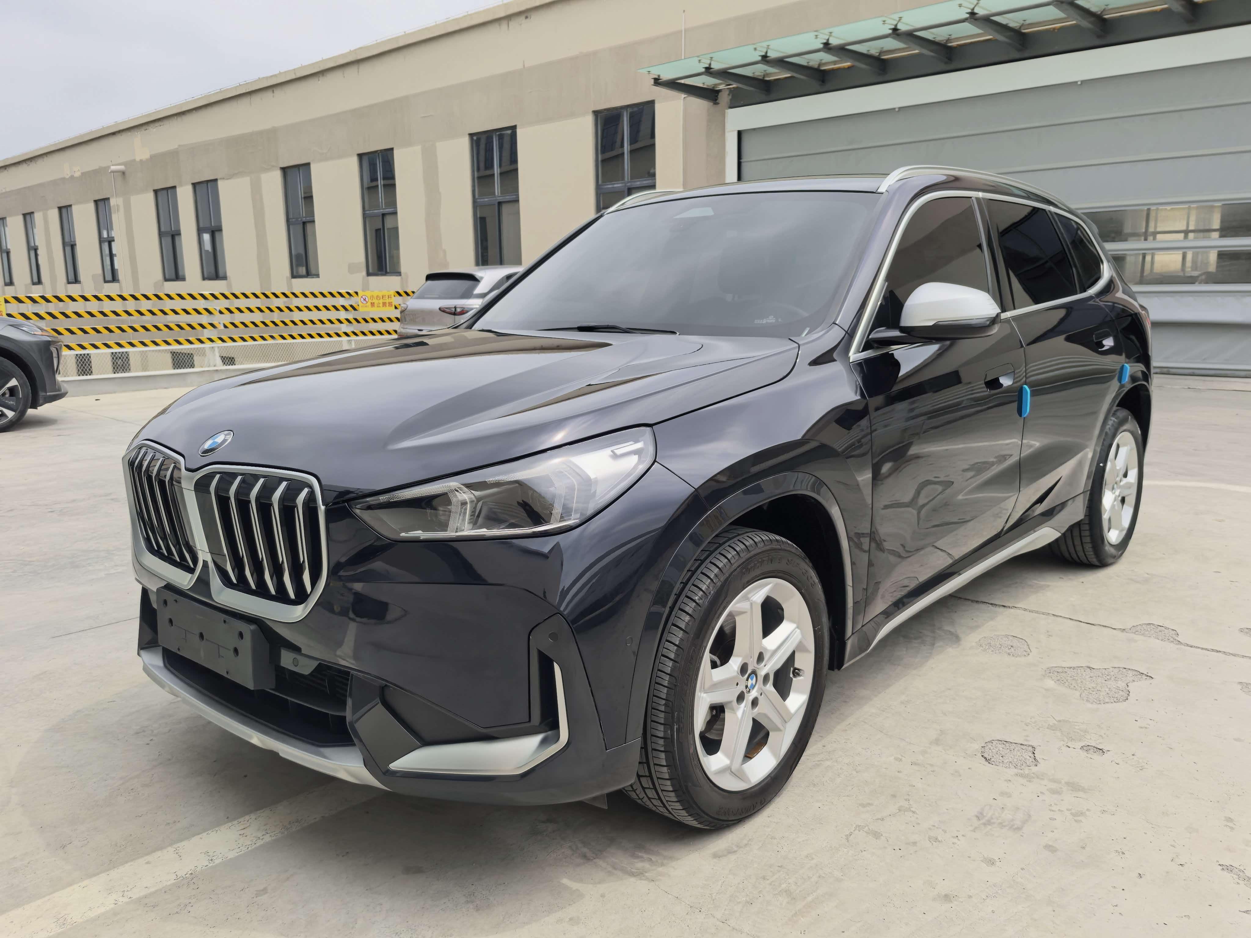 BMW X1 2023 thumb 11