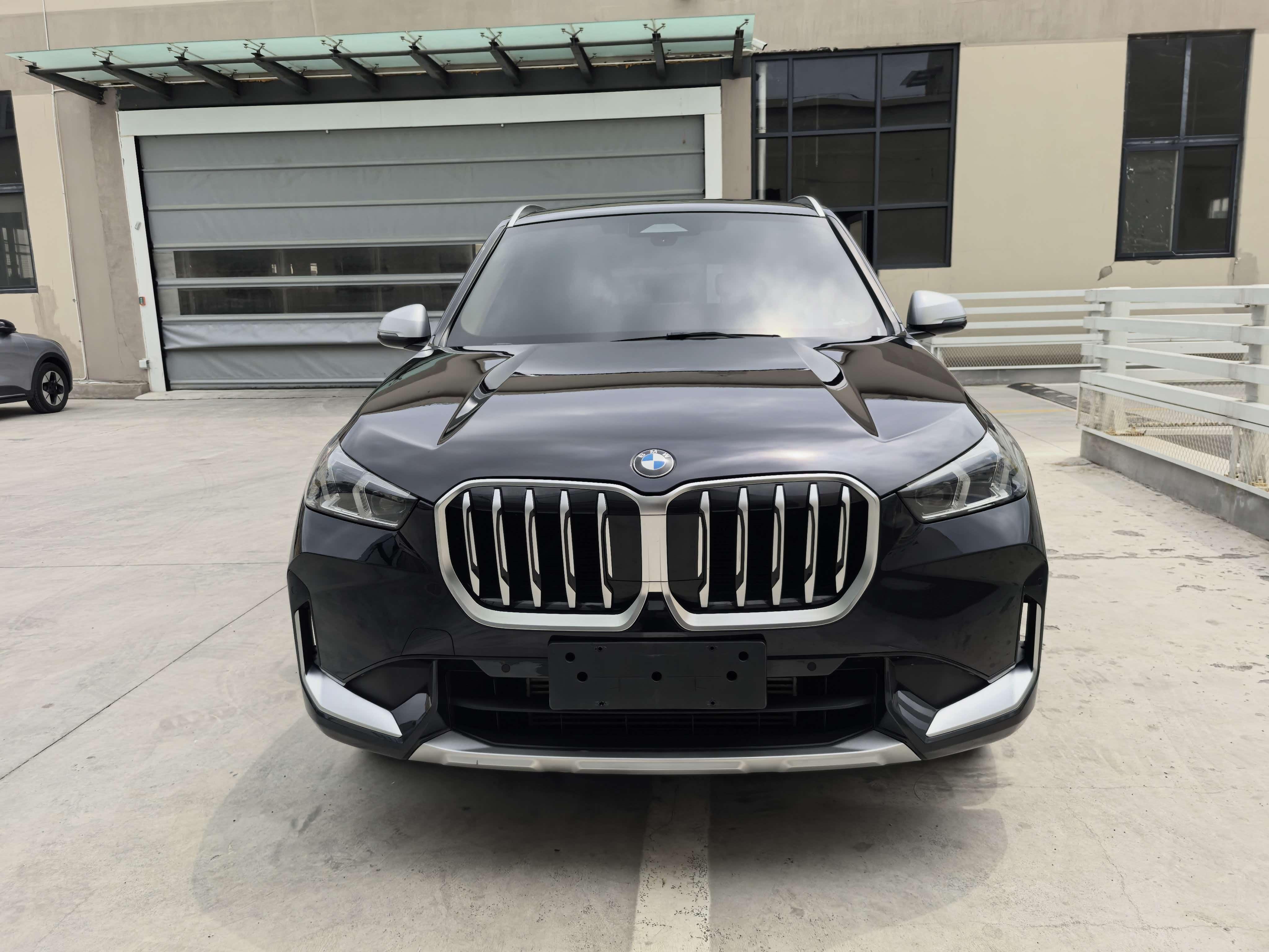 BMW X1 2023 thumb 12