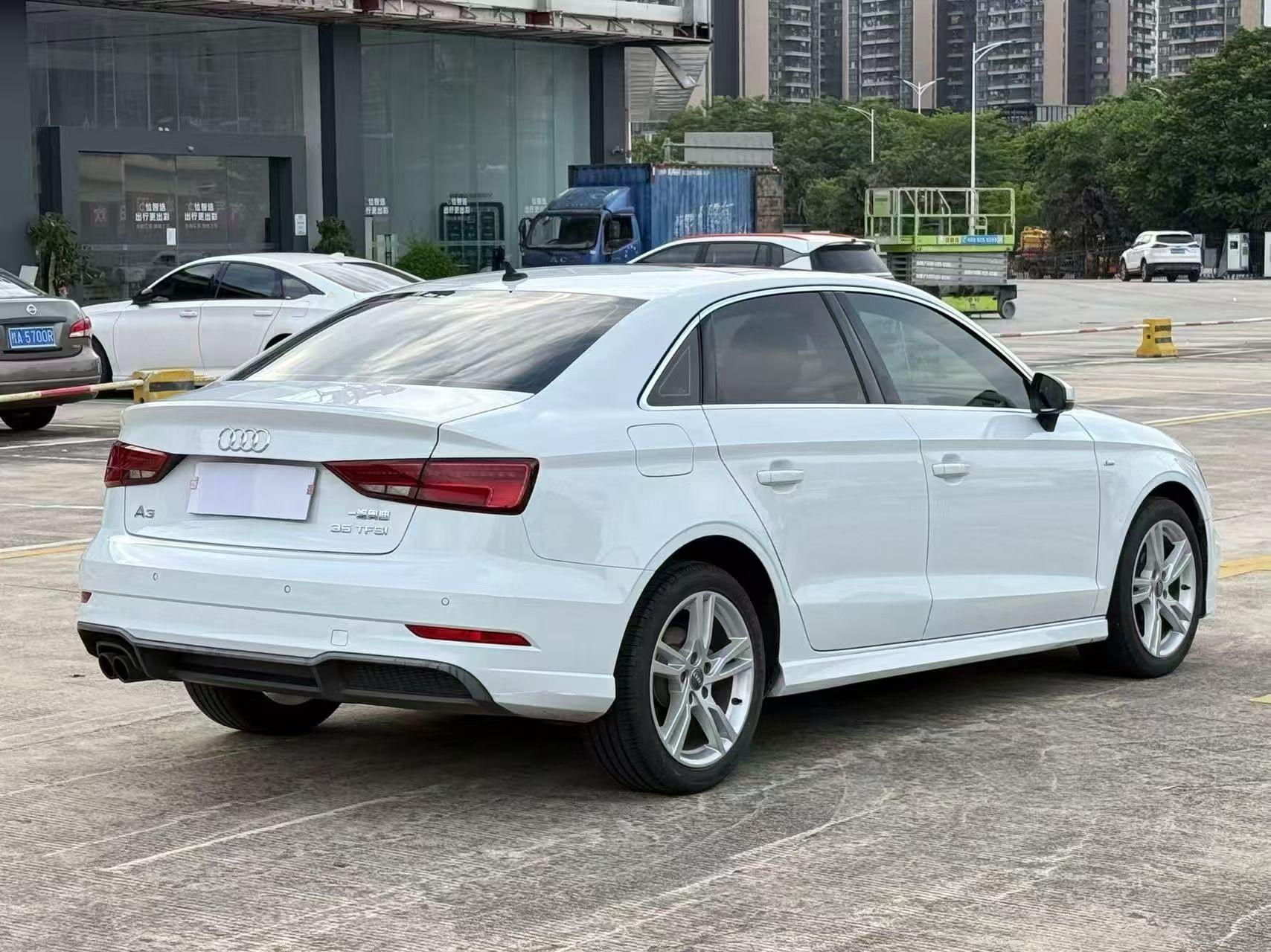 Audi A3 2019 thumb 5