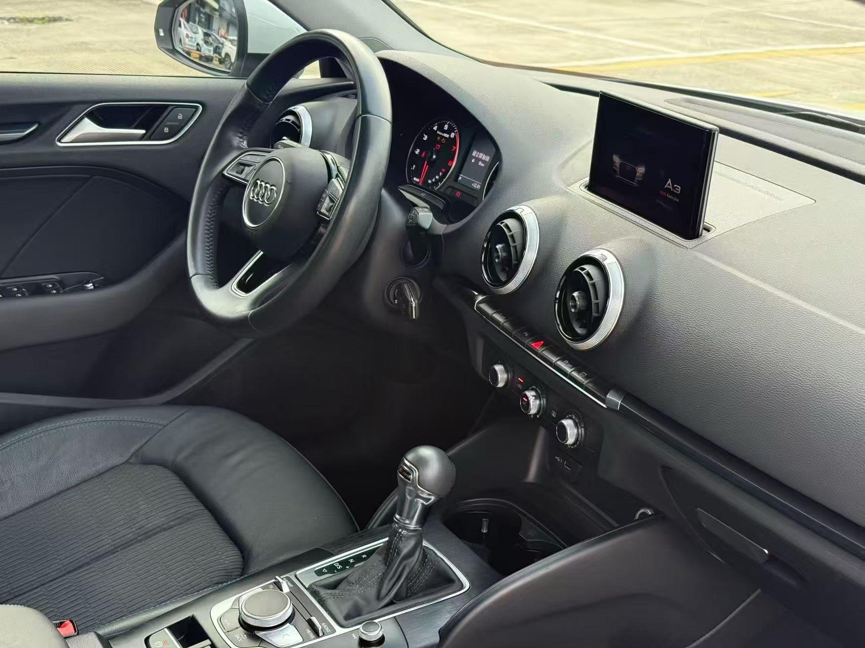 Audi A3 2019 thumb 7