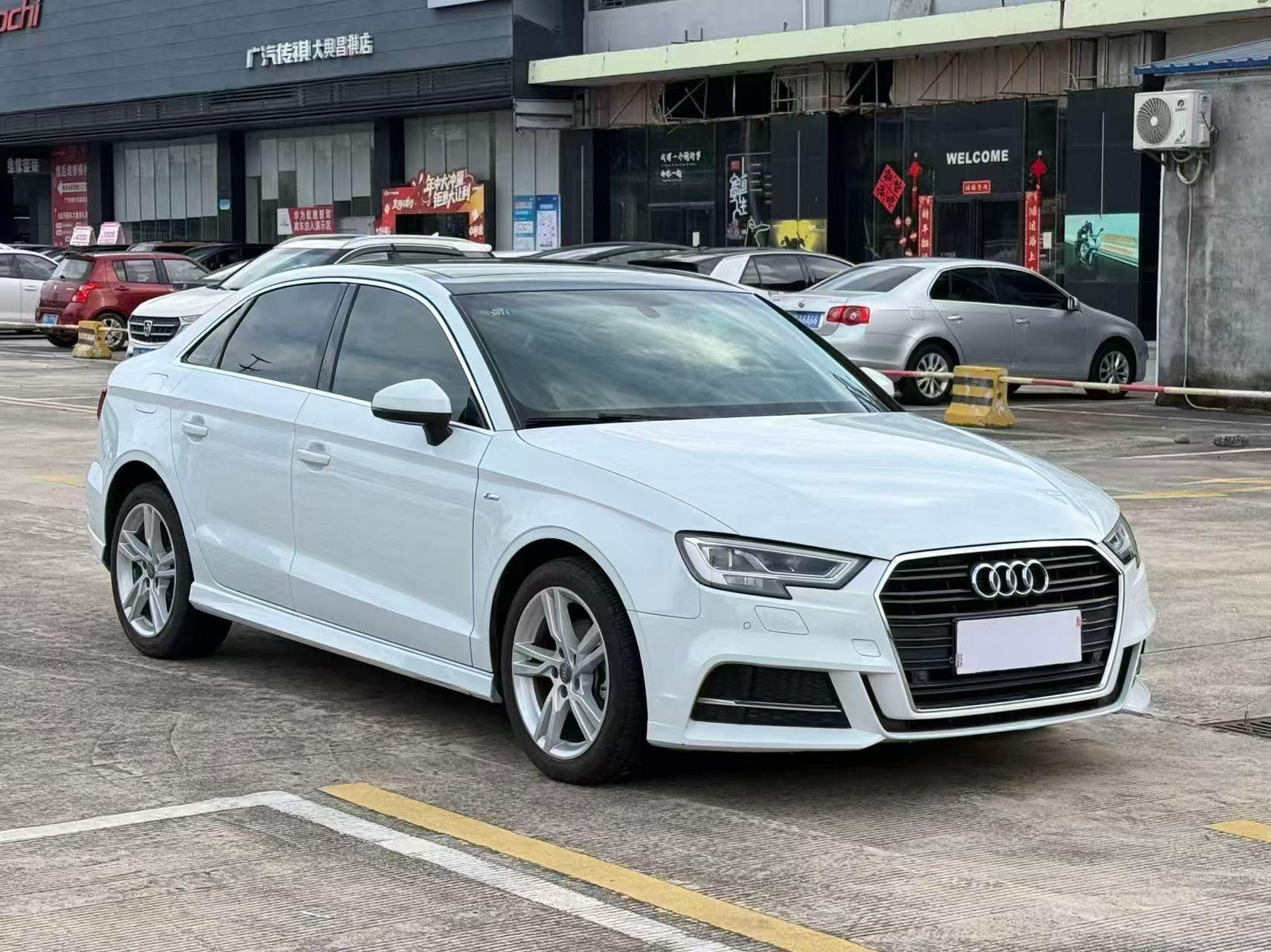 Audi A3 2019 thumb 12