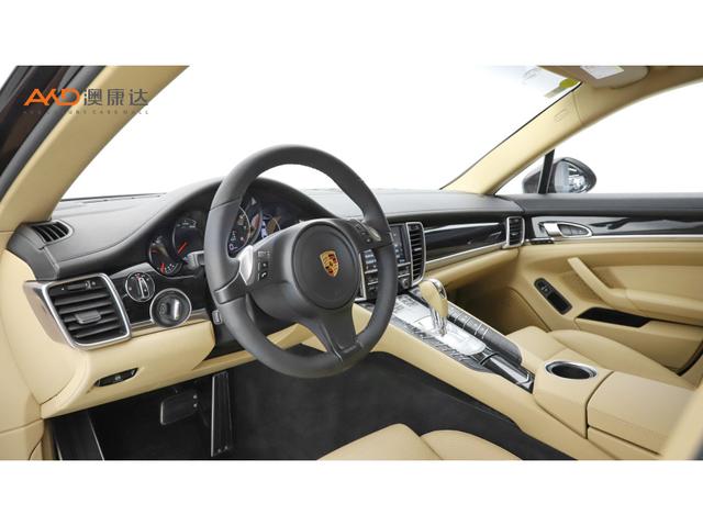 Porsche Panamera 2016 thumb 5
