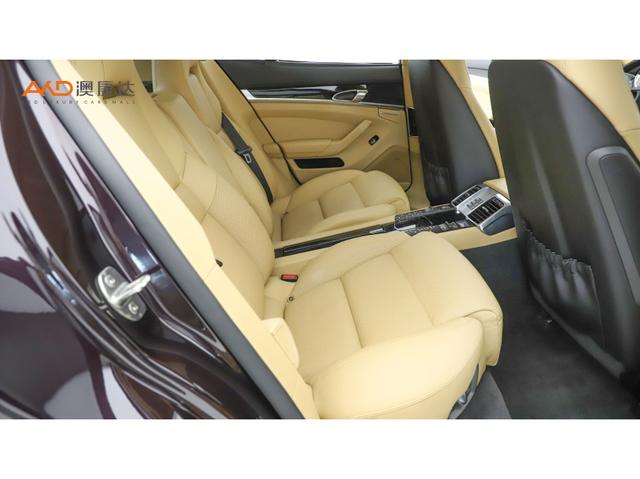 Porsche Panamera 2016 thumb 6