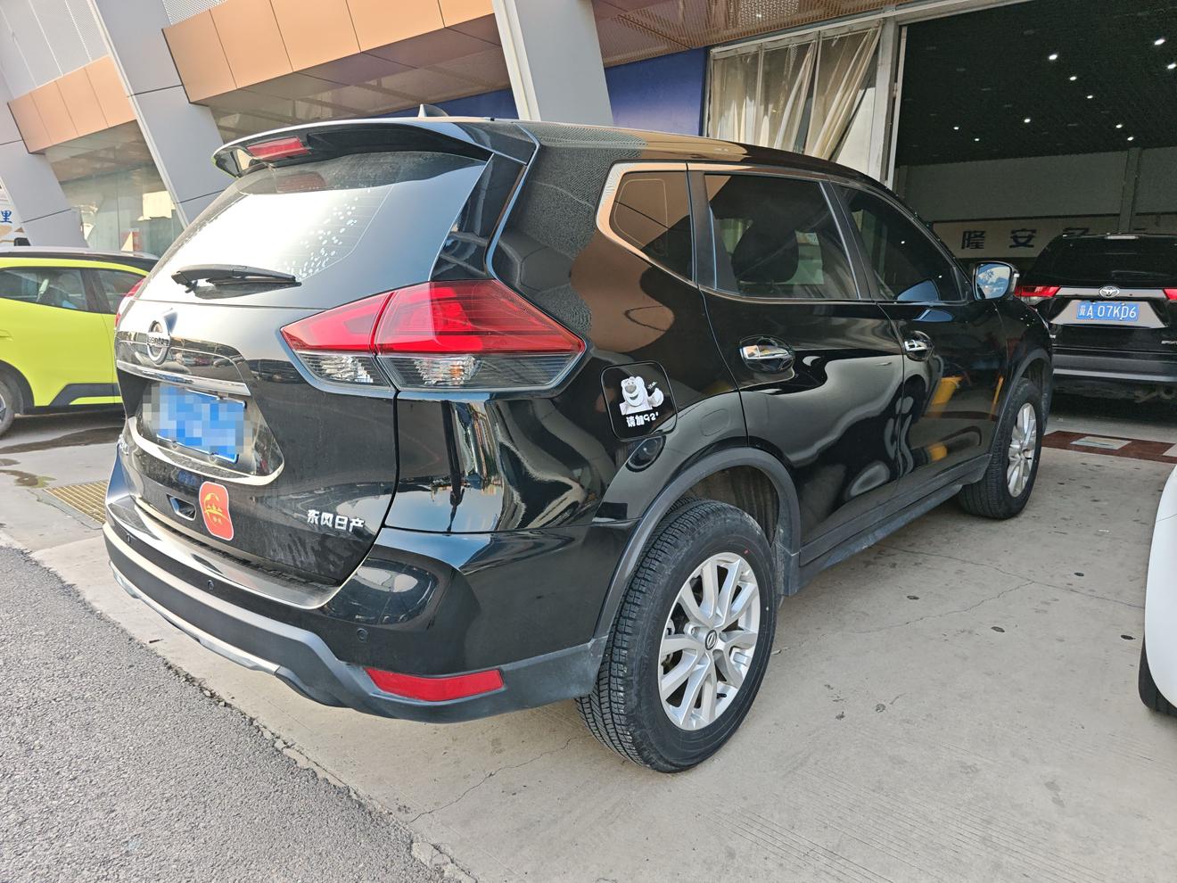 Nissan X-Trail 2023 thumb 4