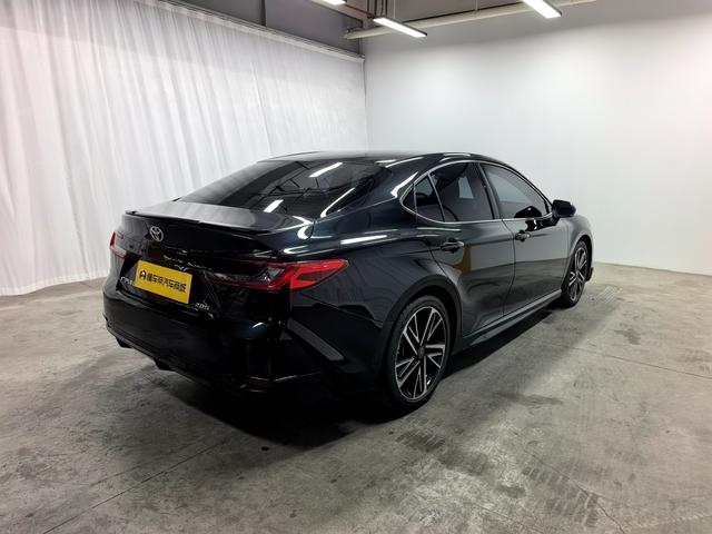 Toyota Camry 2024 thumb 5