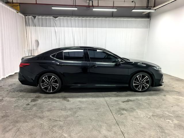 Toyota Camry 2024 thumb 6
