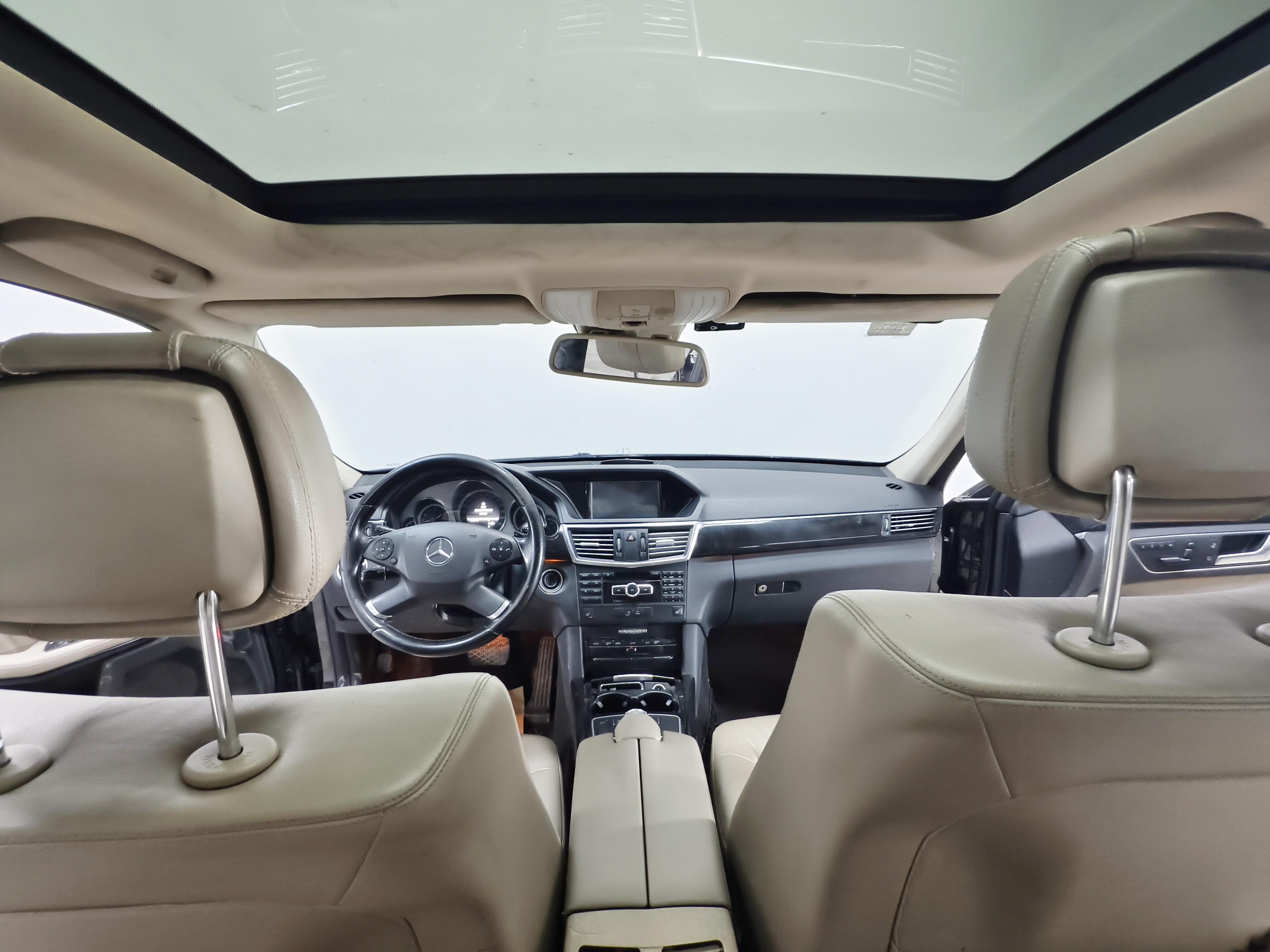 Mercedes-Benz E-Класс 2013 thumb 10