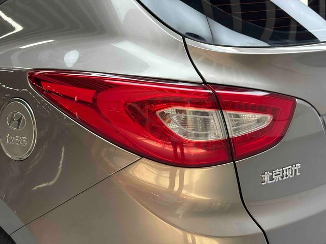 Hyundai ix35 2013 thumb 10