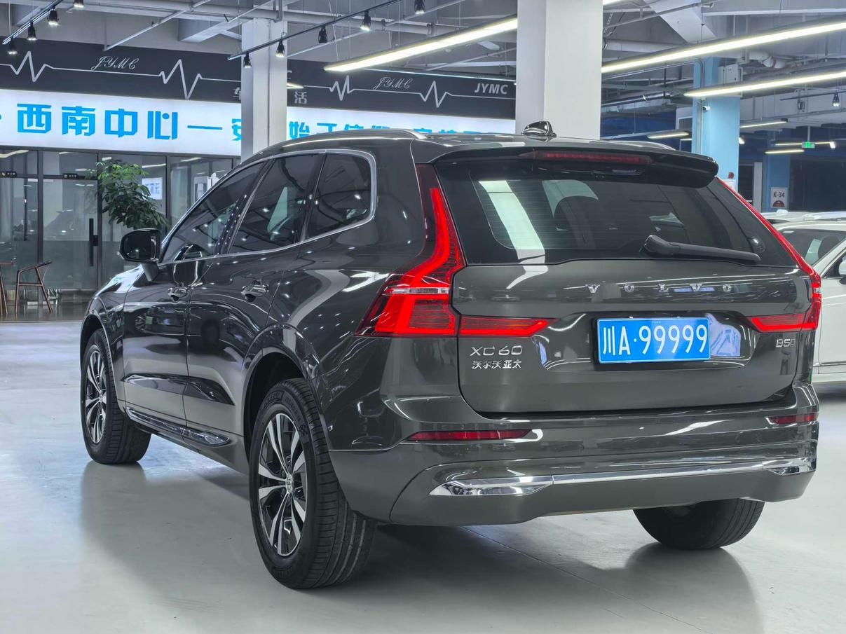 Volvo XC60 2022 thumb 12