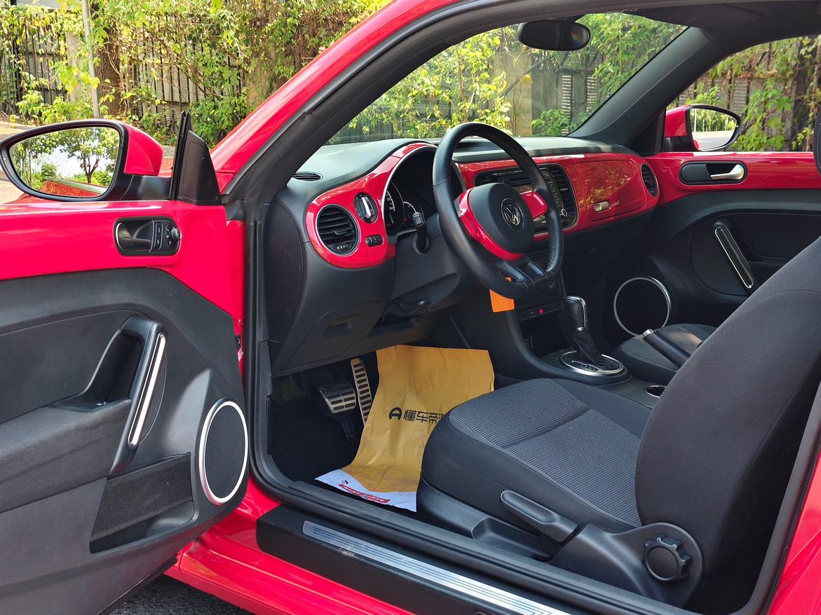 Volkswagen Beetle 2015 thumb 6