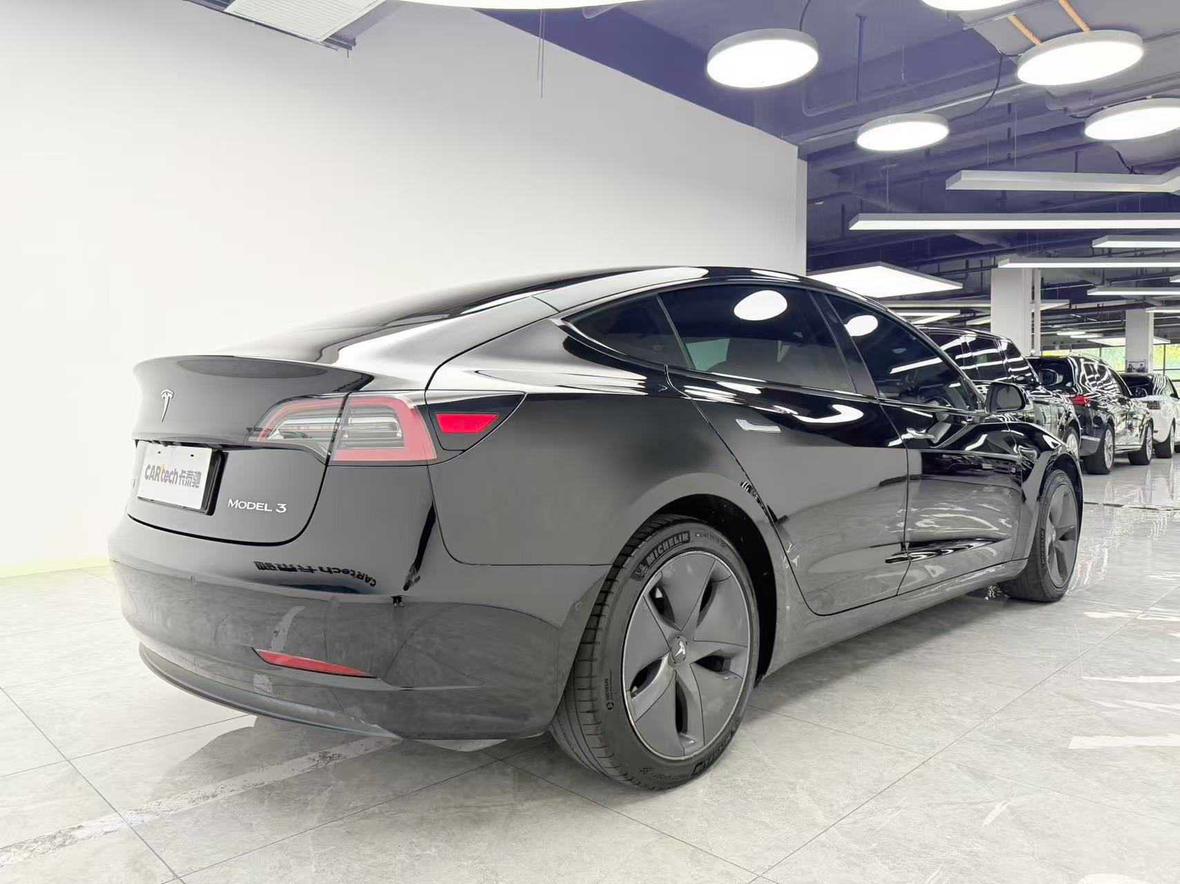 Tesla Model 3 2020 thumb 4