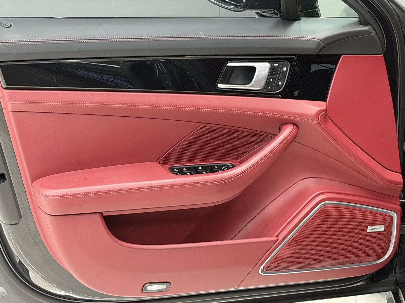Porsche Panamera 2021 thumb 6