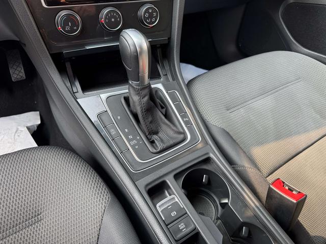 Volkswagen Golf 2019 thumb 8