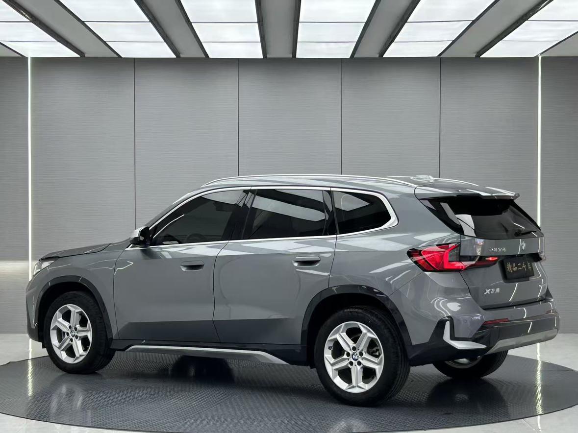 BMW X1 2023 thumb 2